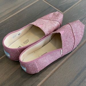 TOMS Pink Glitter Classic Shoe Size 8